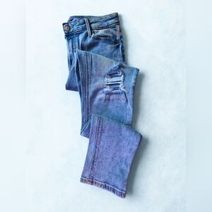 Old Navy Jeans. Light Blue Distressed Skinny, Womens Size 8